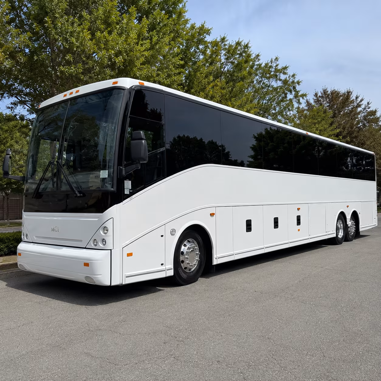 bus rentals to newport news williamsburg international airport phf