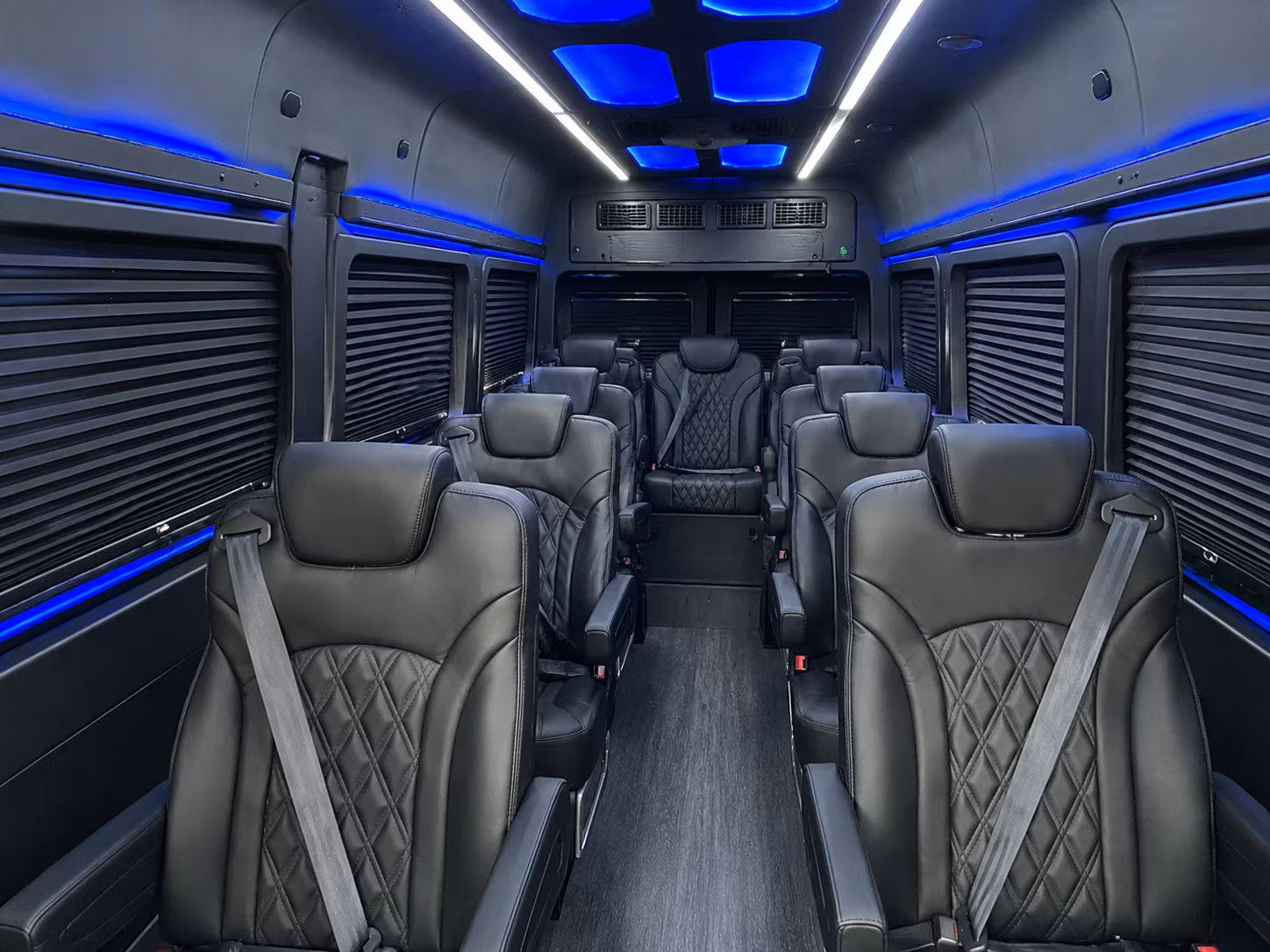 sprinter vans and minibuses for smithfield winery and the isle of wight run